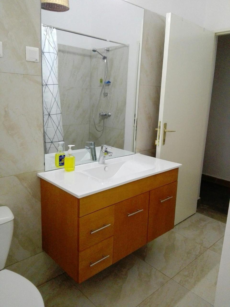 Urban Lodge Bujumbura Buitenkant foto