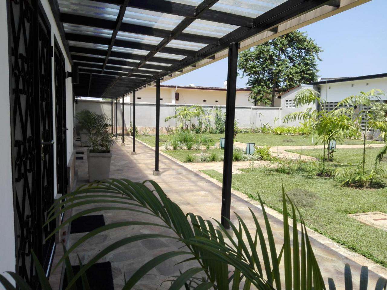 Urban Lodge Bujumbura Buitenkant foto