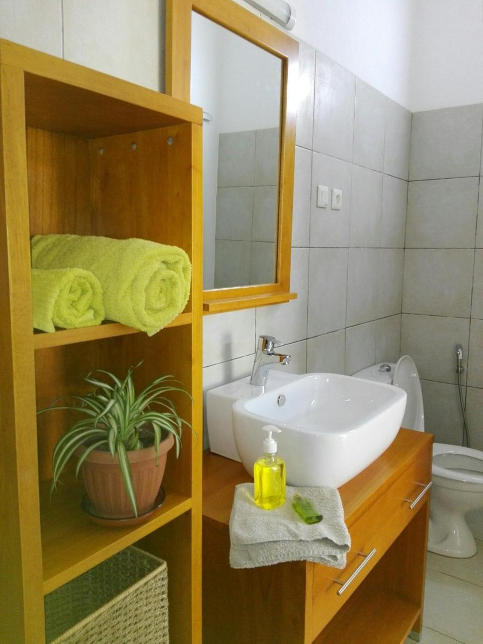 Urban Lodge Bujumbura Buitenkant foto